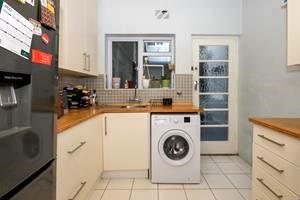 To Let 1 Bedroom Property for Rent in Sea Point Western Cape